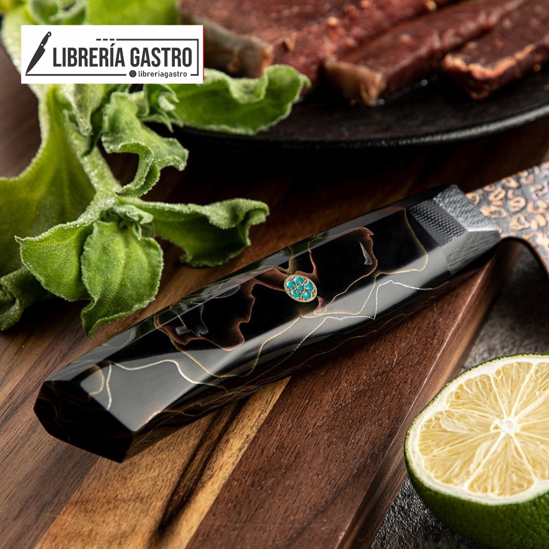 Cuchillo Chef damasco 8", VG10 Japonés, con mango de resina ámbar Negro forjado.