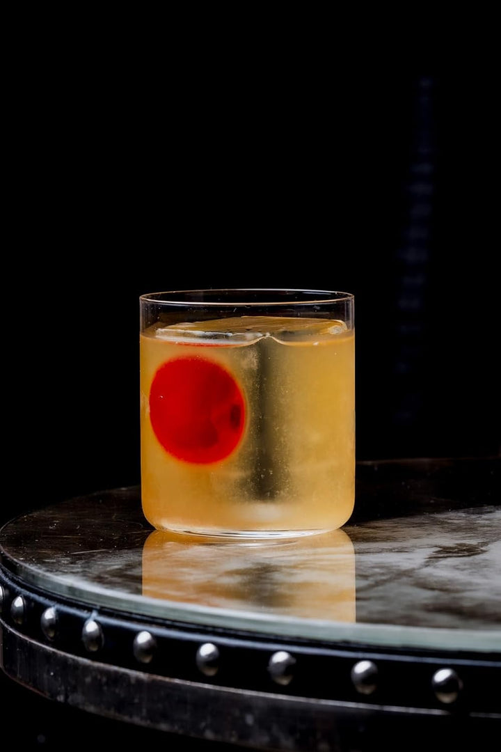 The Connaught Bar: Cocktail Recipes and Iconic Creations Tapa dura.