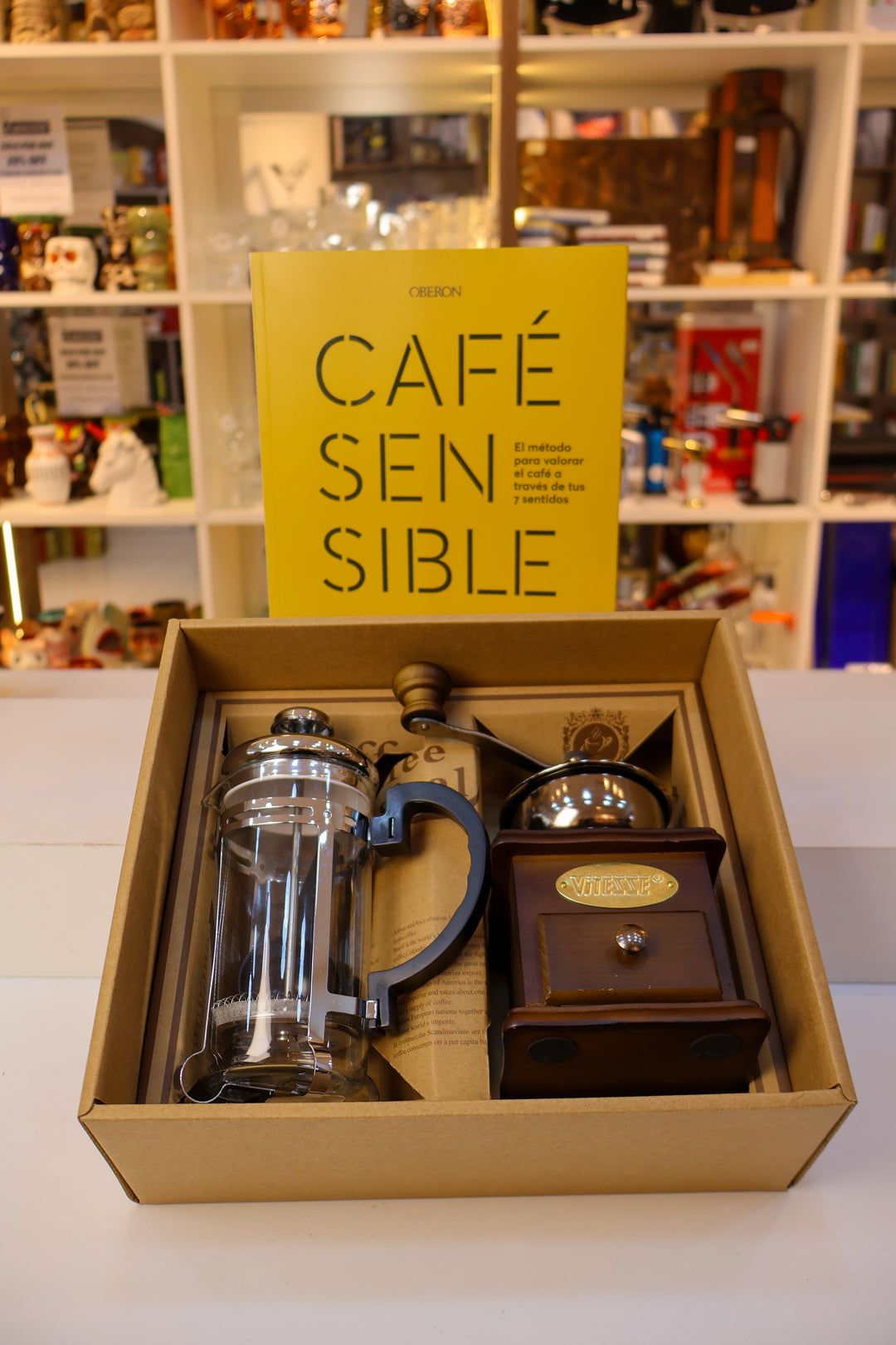 Box KitCoffee, Molinillo vintage, prensa Francesa 350 ml. + Libro Café Sensible